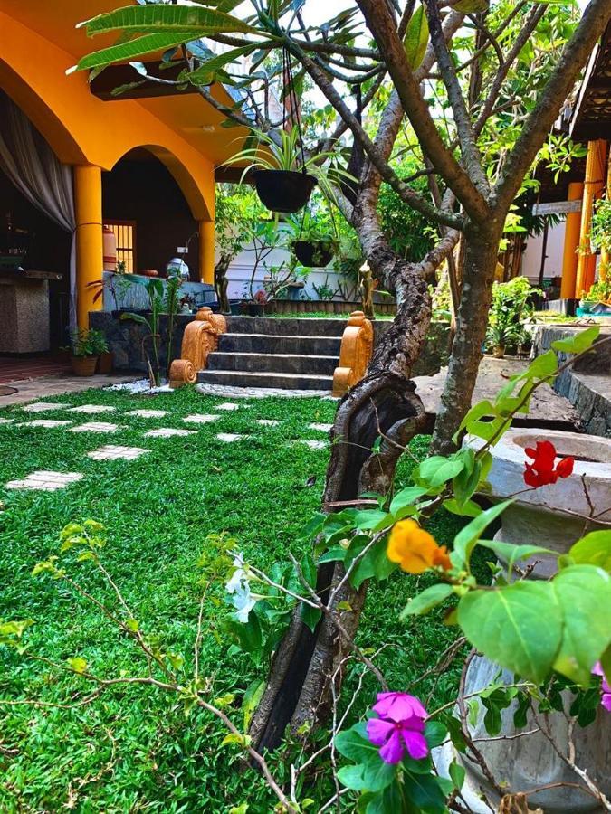 The Fat Mermaid Hotel Mirissa Exterior photo